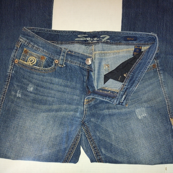 Woman's size 14 bootcut Seven7 Jean's - Picture 2 of 6